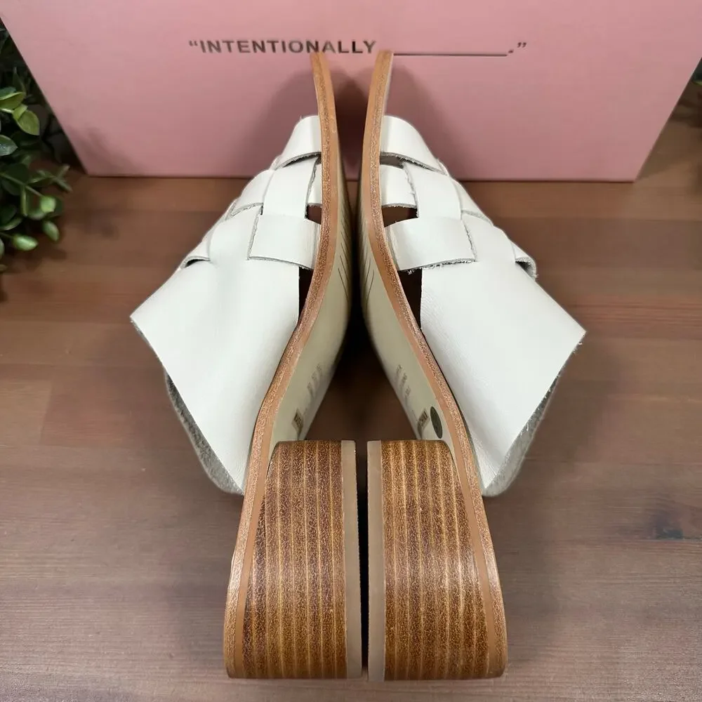 INTENTIONALLY BLANK Women's Kelly Woven Leather Sandals Cream Size 8